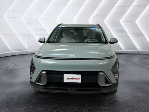 Used 2024 Hyundai Kona SEL image 2