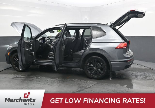 Used 2022 Volkswagen Tiguan SE R-Line AWD/4WD image 45