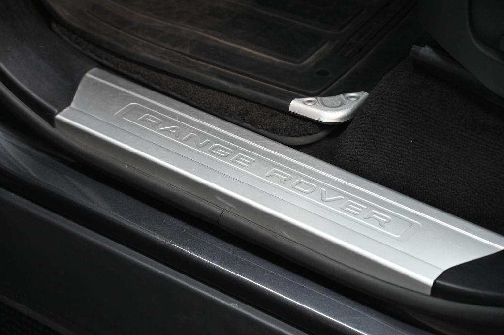 Used 2019 Land Rover Range Rover Sport Supercharged AWD/4WD image 19