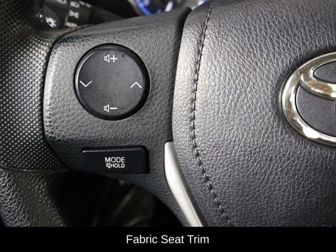 Used 2017 Toyota Corolla LE w/ Carpet Mat Package (TMS) FWD image 8
