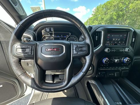 Certified 2021 GMC Sierra 1500 AT4 w/ AT4 Value Package AWD/4WD image 11
