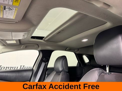 Used 2024 MAZDA CX-30 AWD 2.5 S w/ Premium Package image 3