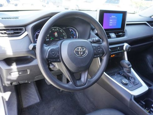 Used 2024 Toyota RAV4 XLE image 3