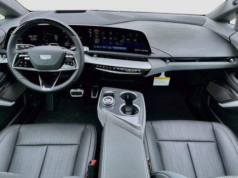 New 2027 Cadillac Optiq Premium Luxury AWD/4WD image 28