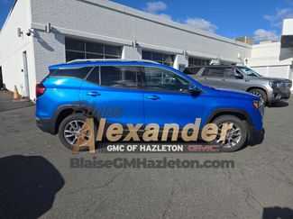 Used 2024 GMC Terrain SLT video 2