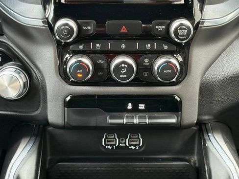 Used 2024 RAM 1500 Laramie AWD/4WD image 25
