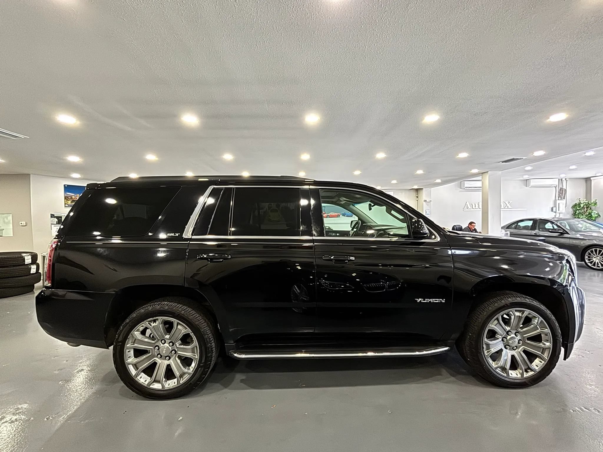 Used 2019 GMC Yukon SLT w/ Open Road Package RWD image 8