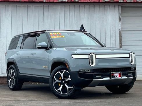 Used 2023 Rivian R1S Adventure image 1