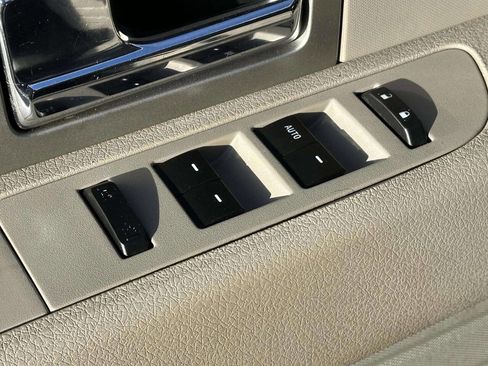 Used 2009 Ford F150 XLT image 12