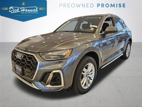 Used 2023 Audi Q5 2.0T Premium w/ Convenience Package image 1