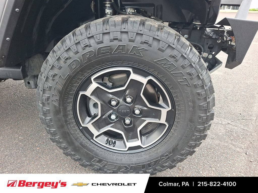 Used 2023 Jeep Gladiator Mojave w/ Cold Weather Group AWD/4WD image 10