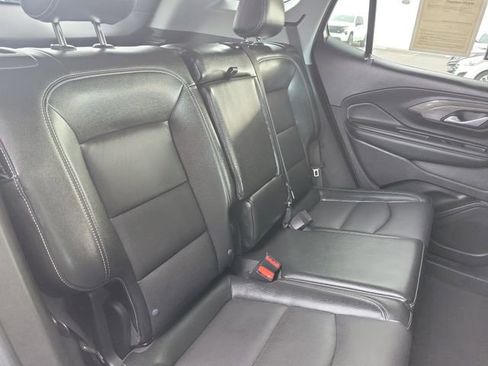 Used 2024 GMC Terrain SLT image 26