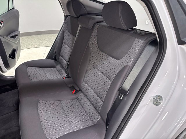 Used 2018 Hyundai Ioniq Blue FWD image 23
