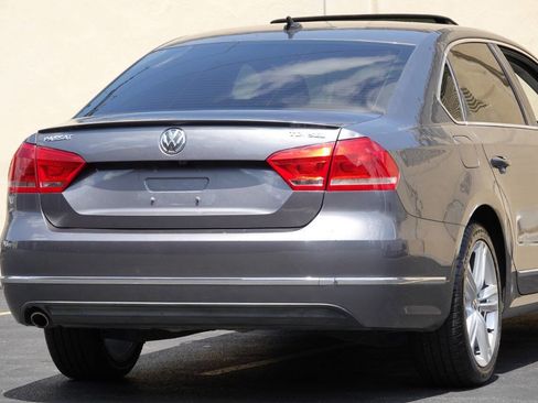 Used 2013 Volkswagen Passat TDI SEL Premium image 18