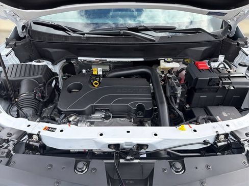 New 2026 Chevrolet Equinox LT w/ Safety and Technology Package FWD image 23