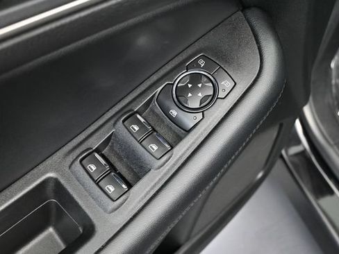 Used 2022 Ford Edge SEL AWD/4WD image 19