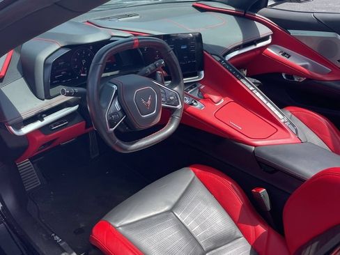 Used 2021 Chevrolet Corvette Stingray Premium Conv w/ Z51 Performance Package RWD image 10