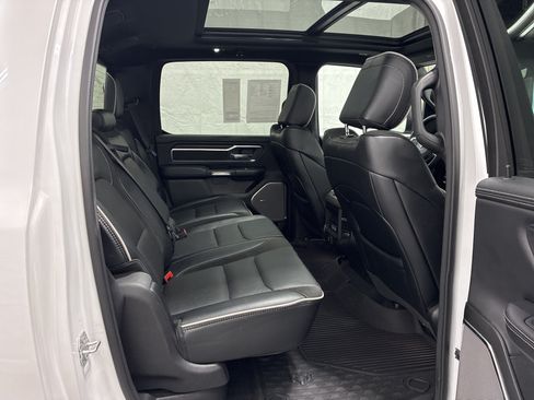 Certified 2025 RAM 1500 Laramie AWD/4WD image 11