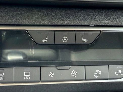 New 2025 Nissan Altima 2.5 SL image 36