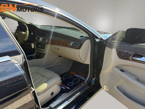 Used 2012 Mercedes-Benz CLS 550 4MATIC image 17