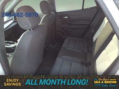 Used 2024 Chevrolet Trax RS w/ Driver Confidence Package image 9