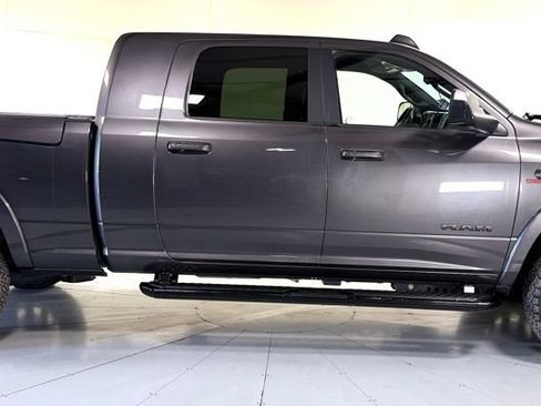 Used 2022 RAM 2500 Laramie w/ Night Edition AWD/4WD image 3