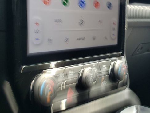 New 2025 Ford Ranger Lariat w/ Black Appearance Package image 25