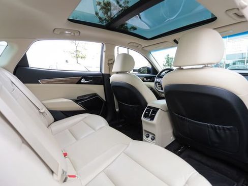 Used 2018 Kia Cadenza Technology FWD image 50
