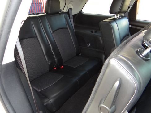 Used 2017 Dodge Journey Crossroad FWD image 23