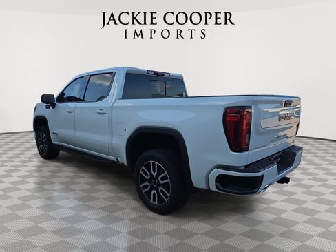 Used 2025 GMC Sierra 1500 AT4 w/ AT4 Premium Package AWD/4WD image 7