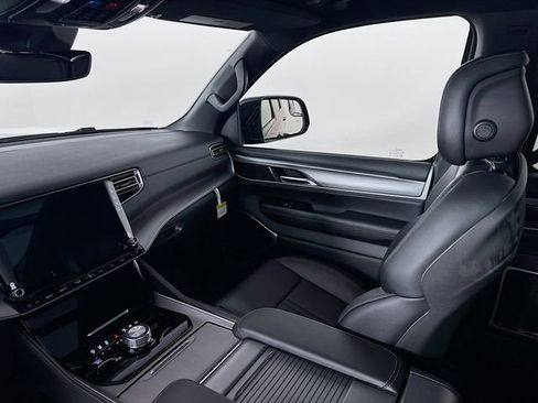 New 2026 Jeep Grand Wagoneer Limited image 28