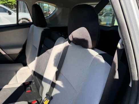 Used 2017 Toyota RAV4 XLE image 11