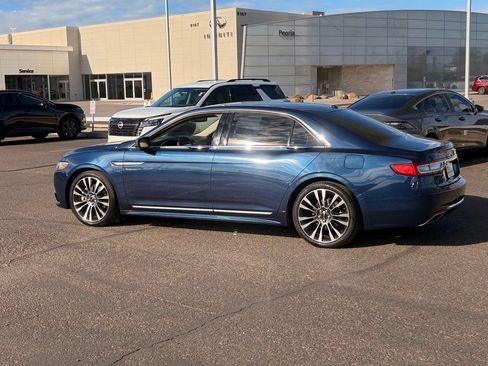 Used 2017 Lincoln Continental Select FWD image 4