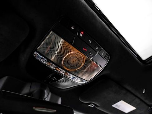 Used 2025 Mercedes-Benz G 63 AMG 4MATIC image 39