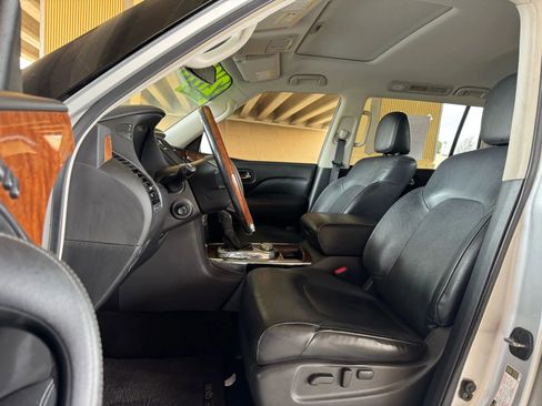 Used 2019 INFINITI QX80 Luxe AWD/4WD image 12