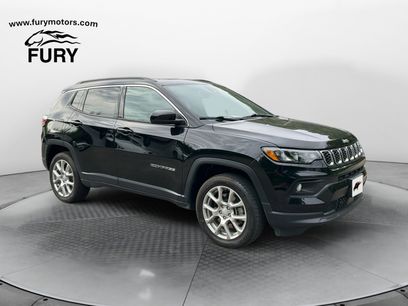 Used 2024 Jeep Compass Latitude w/ Sun and Sound Group