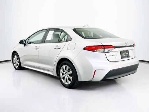 Used 2025 Toyota Corolla LE image 5