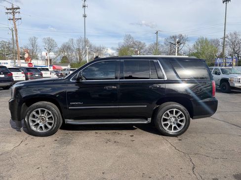 Used 2016 GMC Yukon Denali AWD/4WD image 5