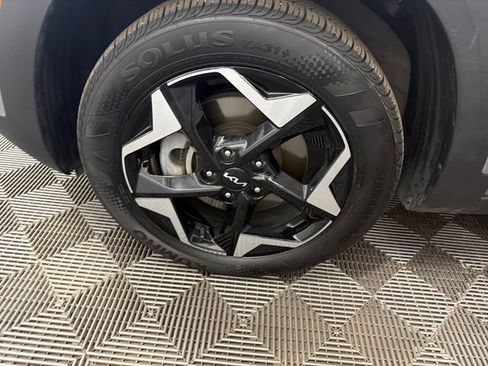 Certified 2025 Kia Seltos S AWD/4WD image 29