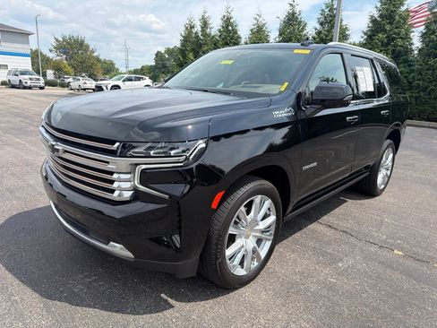 Used 2022 Chevrolet Tahoe High Country w/ Premium Package AWD/4WD image 9
