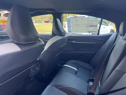 New 2026 Toyota Camry SE image 9