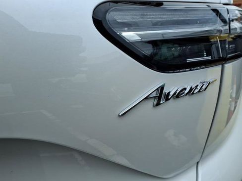 Certified 2023 Buick Envision Avenir AWD/4WD image 11