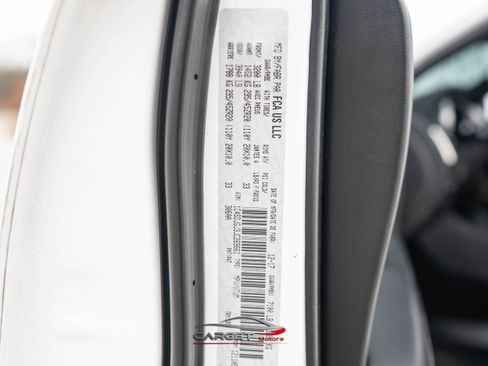 Used 2018 Dodge Durango SRT w/ SRT Interior Appearance Group AWD/4WD image 53