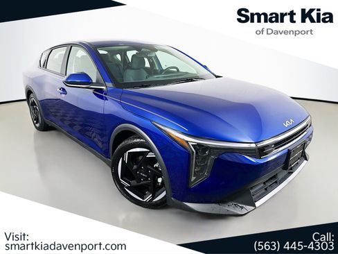 Certified 2025 Kia K4 EX FWD image 1