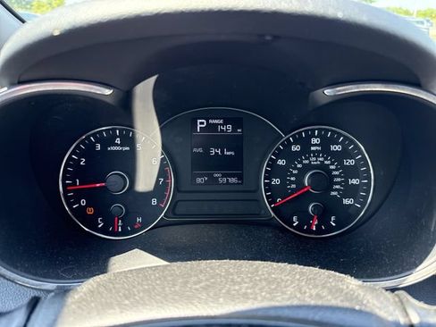 Used 2017 Kia Forte LX FWD image 17