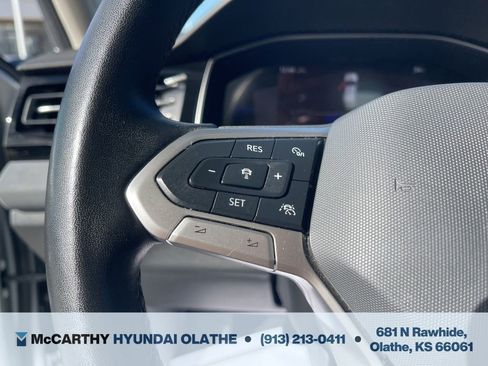 Used 2025 Volkswagen Jetta SE FWD image 24