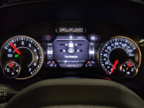 Used 2022 RAM 1500 Big Horn AWD/4WD image 23