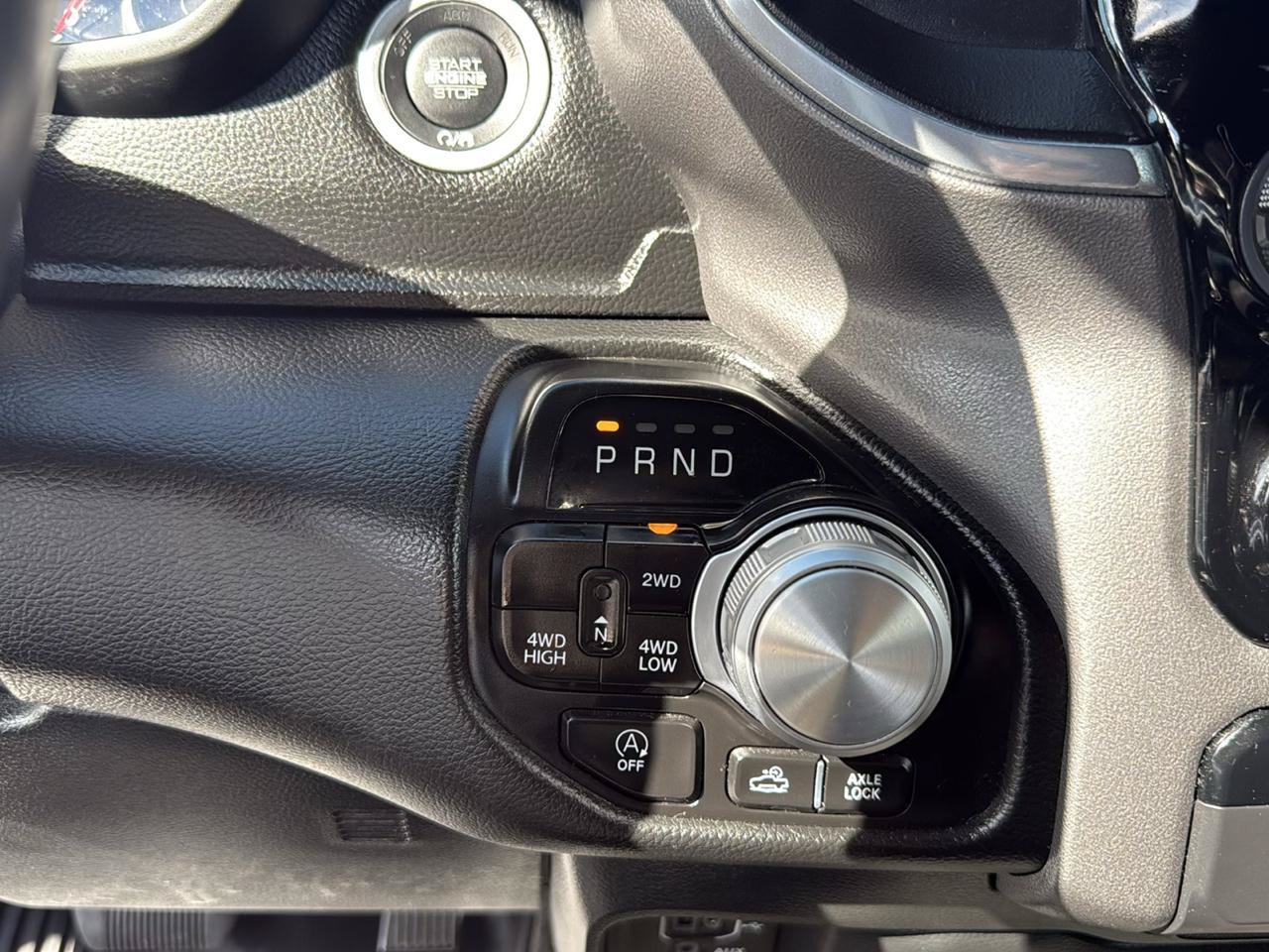 Used 2023 RAM 1500 Laramie w/ Off Road Group AWD/4WD image 27