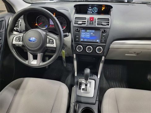 Used 2018 Subaru Forester 2.5i w/ Alloy Wheel Package image 30