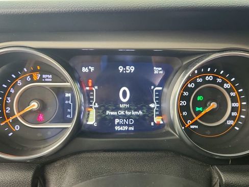 Used 2021 Jeep Wrangler Unlimited Sport AWD/4WD image 17